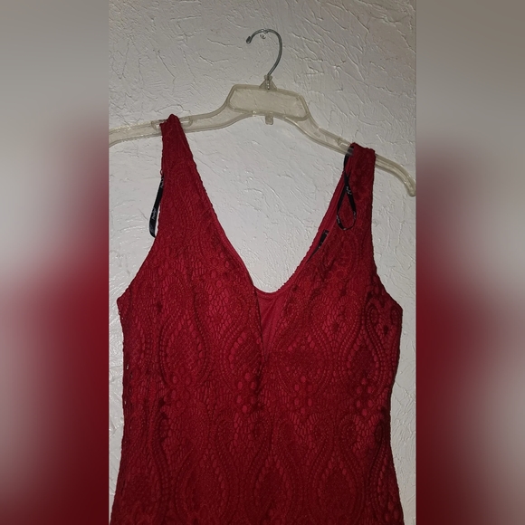 New Medium red Lace Dress NWT - Valentines Day - Picture 2 of 7